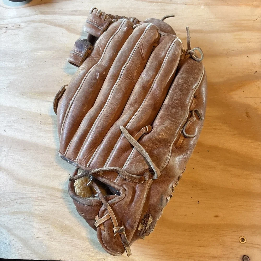 Dudley D-1000 Pro Model Baseball Softball Leather Glove Left Hand Throw